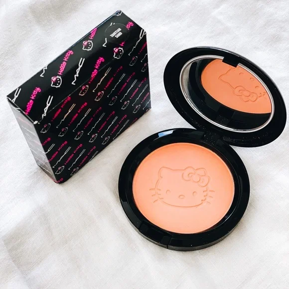 MAC x Hello Kitty “Tahitian Sand” Beauty Powder